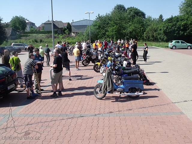 01_Celkovy pohled na parkoviste.jpg